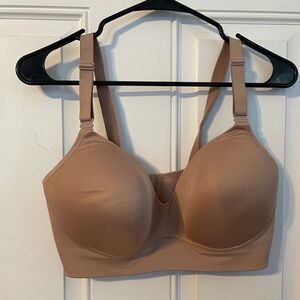 Warner's Light Brown/ Beige Bra. Thin Padding. Size 38 DD